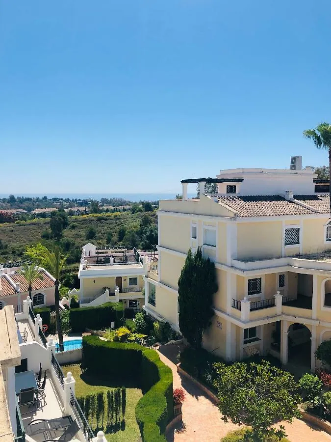 Luxury Duplex In Aloha Gardens Close To Puerto Banus Marbella 0*,